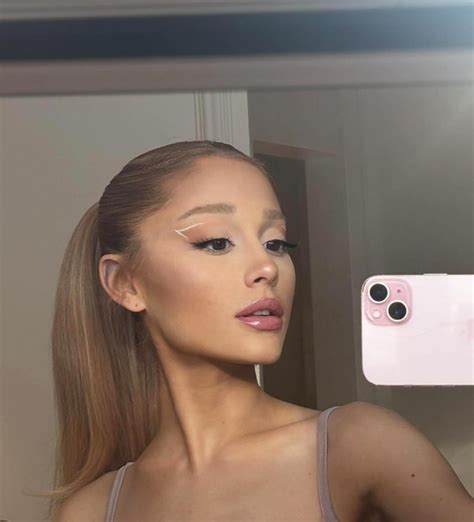 Ariana Grande Denies Nude Photos Are Real: ‘My Lil。